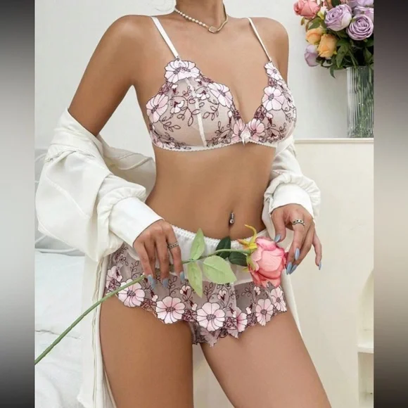 New Inventory 🔥Floral Print Mesh Lingerie Set🔥 - Picture 4 of 5